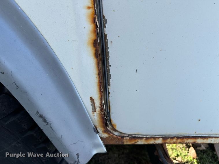 image for item EG7960 2009 International 4400 utility / service truck