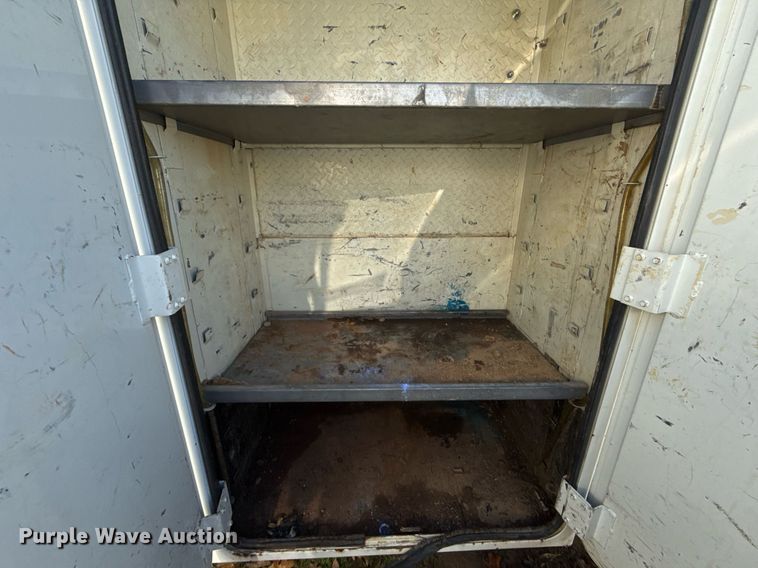 image for item EG7960 2009 International 4400 utility / service truck