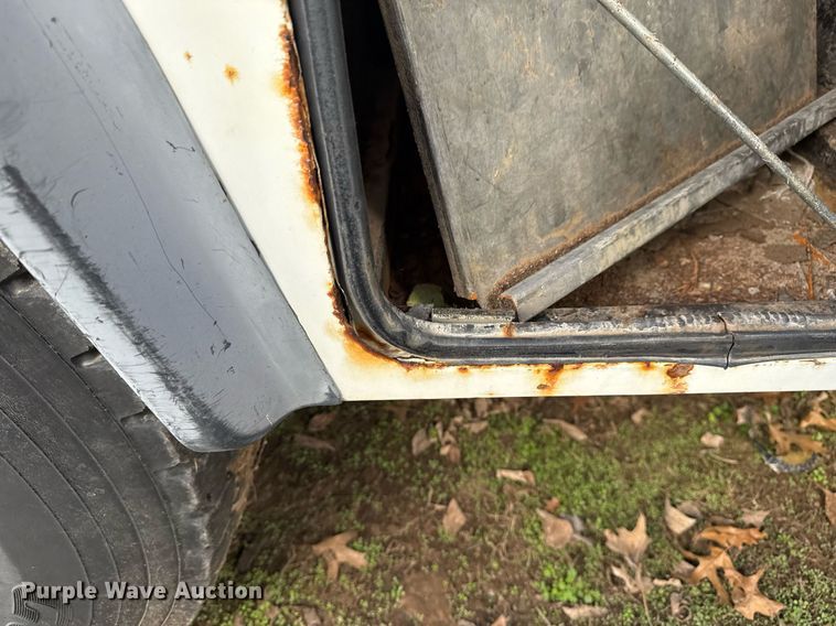 image for item EG7960 2009 International 4400 utility / service truck