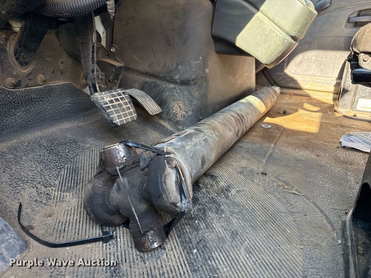 image for item EG7960 2009 International 4400 utility / service truck