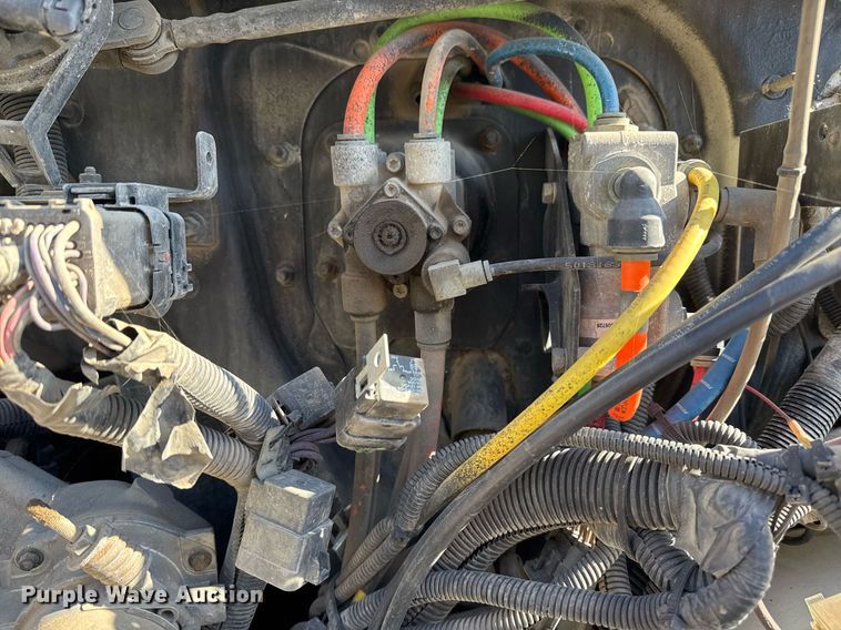 image for item EG7960 2009 International 4400 utility / service truck