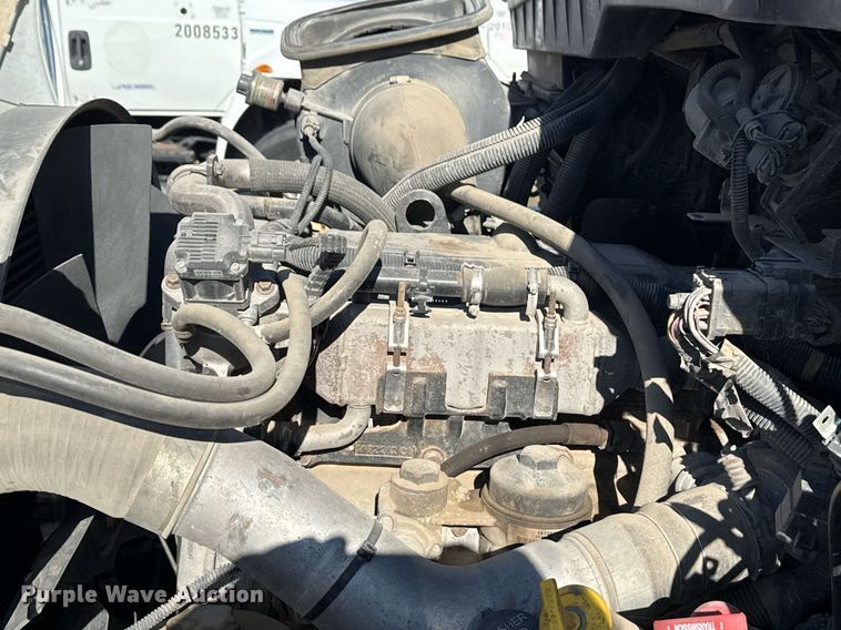 image for item EG7960 2009 International 4400 utility / service truck