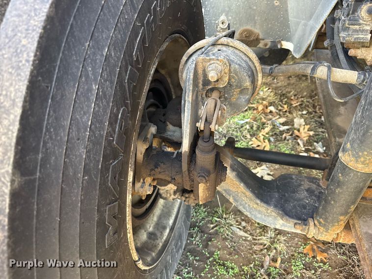 image for item EG7960 2009 International 4400 utility / service truck