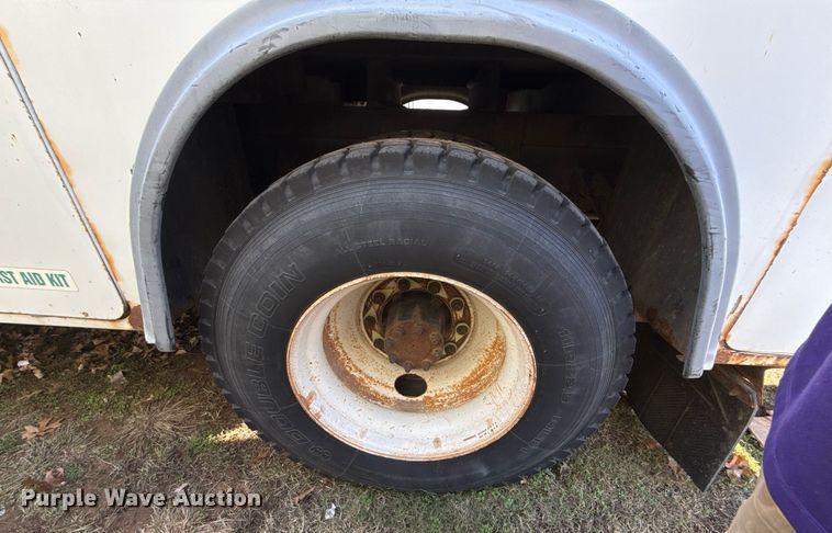 image for item EG7960 2009 International 4400 utility / service truck