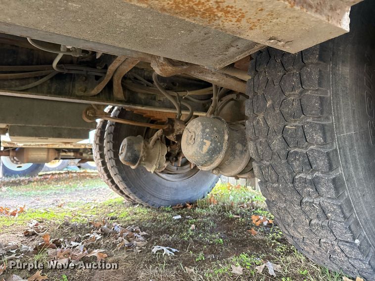 image for item EG7960 2009 International 4400 utility / service truck