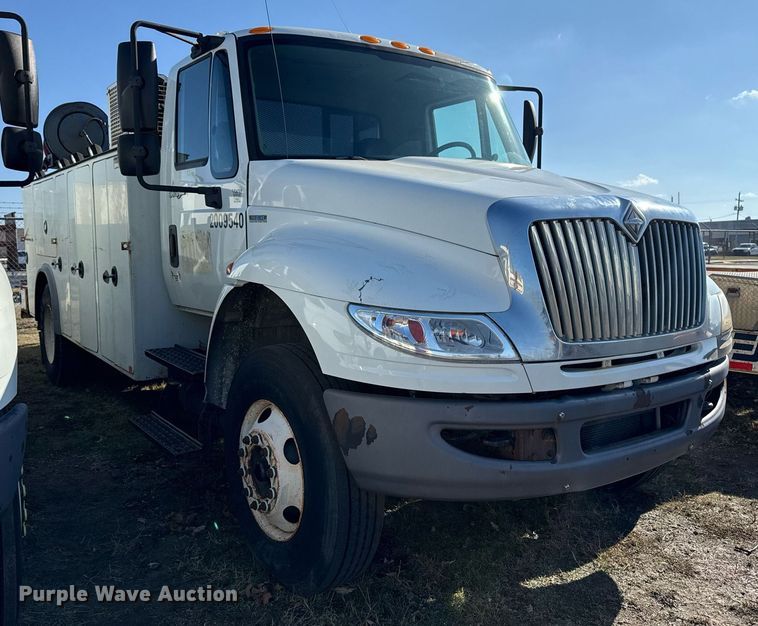 image for item EG7961 2009 International 4400 utility / service truck