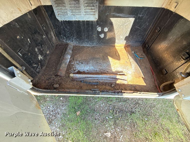 image for item EG7961 2009 International 4400 utility / service truck