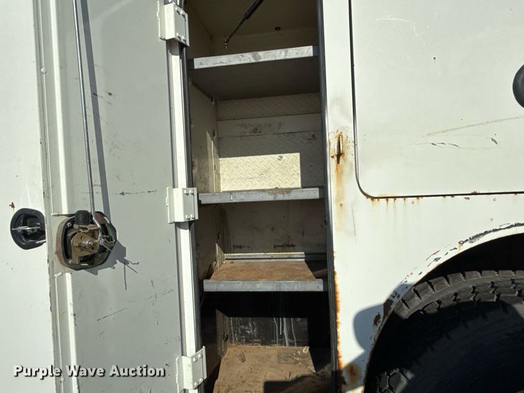 image for item EG7961 2009 International 4400 utility / service truck