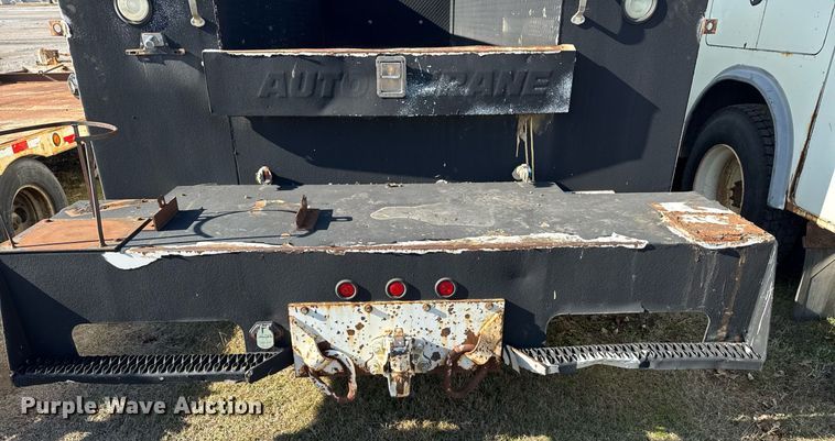 image for item EG7961 2009 International 4400 utility / service truck