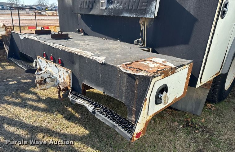 image for item EG7961 2009 International 4400 utility / service truck