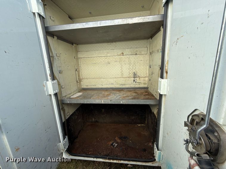 image for item EG7961 2009 International 4400 utility / service truck