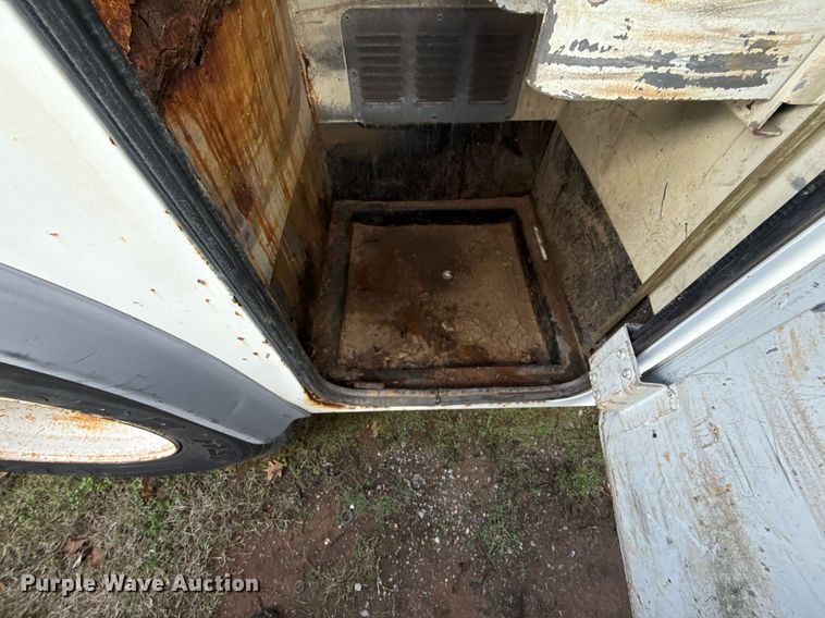 image for item EG7961 2009 International 4400 utility / service truck