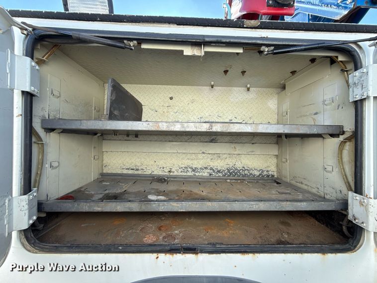 image for item EG7961 2009 International 4400 utility / service truck