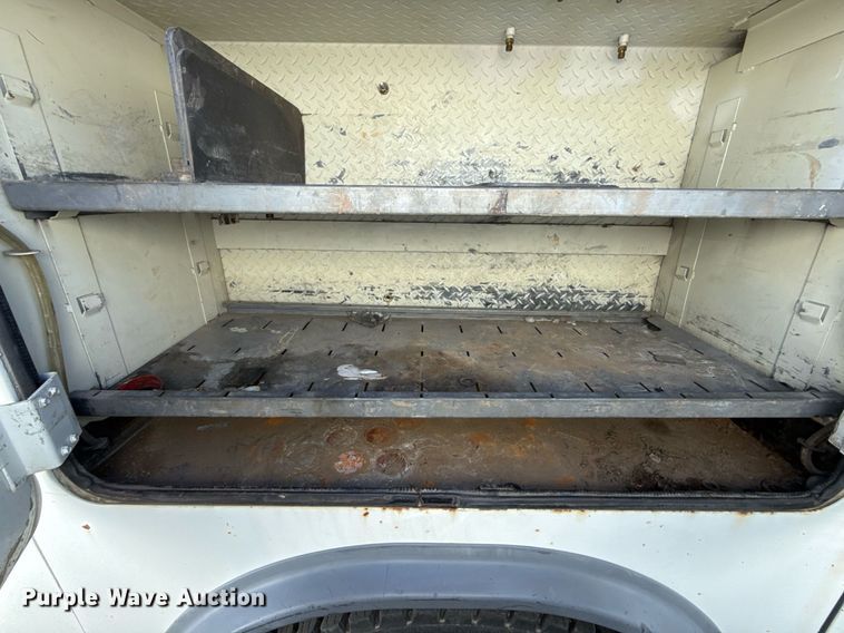 image for item EG7961 2009 International 4400 utility / service truck