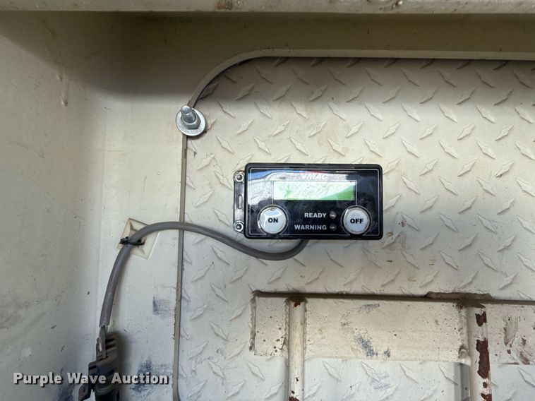 image for item EG7961 2009 International 4400 utility / service truck