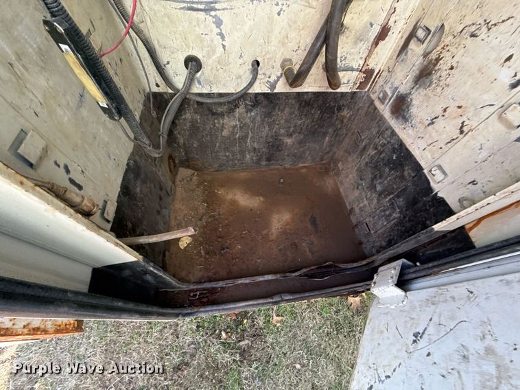 image for item EG7961 2009 International 4400 utility / service truck