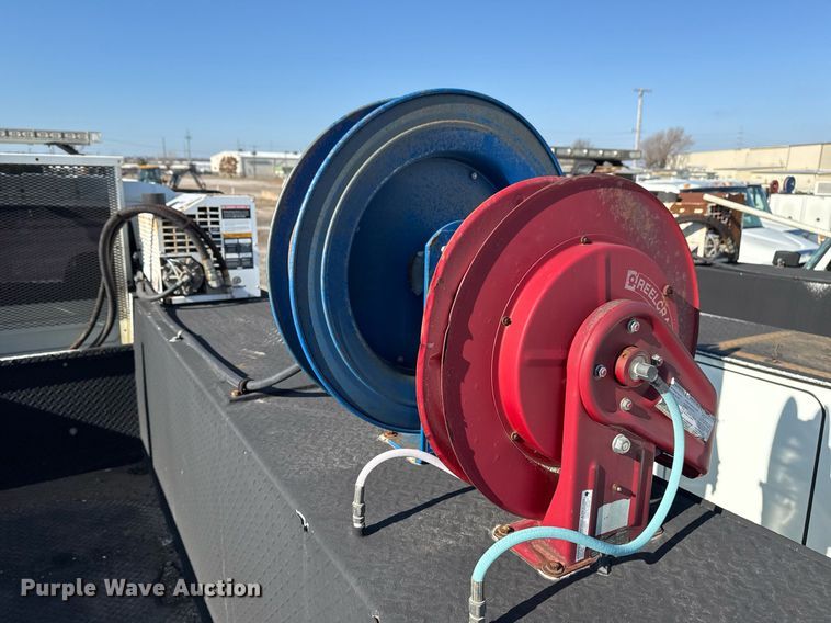 image for item EG7961 2009 International 4400 utility / service truck