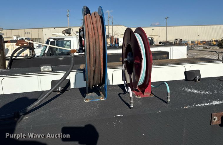 image for item EG7961 2009 International 4400 utility / service truck