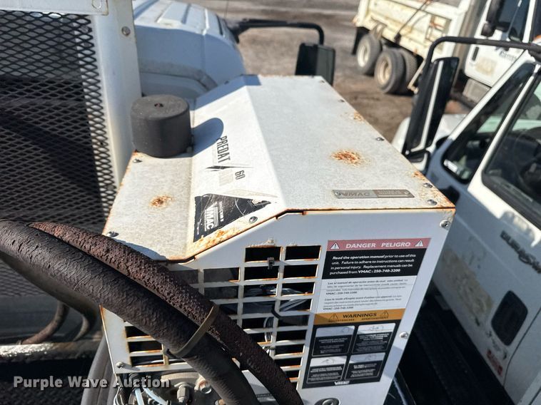 image for item EG7961 2009 International 4400 utility / service truck