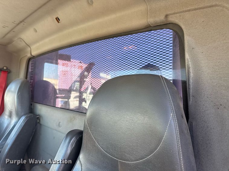 image for item EG7961 2009 International 4400 utility / service truck