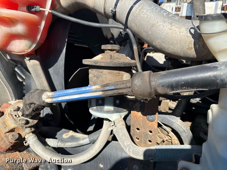 image for item EG7961 2009 International 4400 utility / service truck