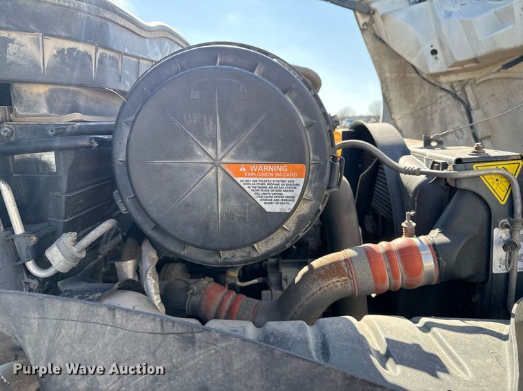 image for item EG7961 2009 International 4400 utility / service truck