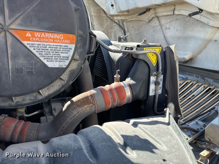 image for item EG7961 2009 International 4400 utility / service truck