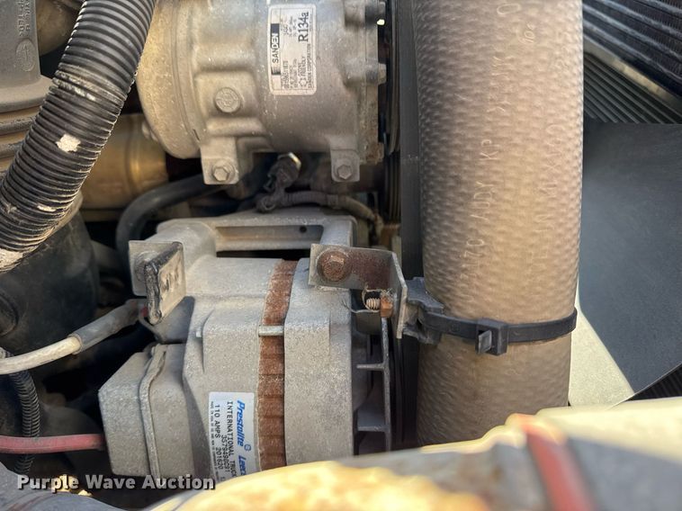 image for item EG7961 2009 International 4400 utility / service truck