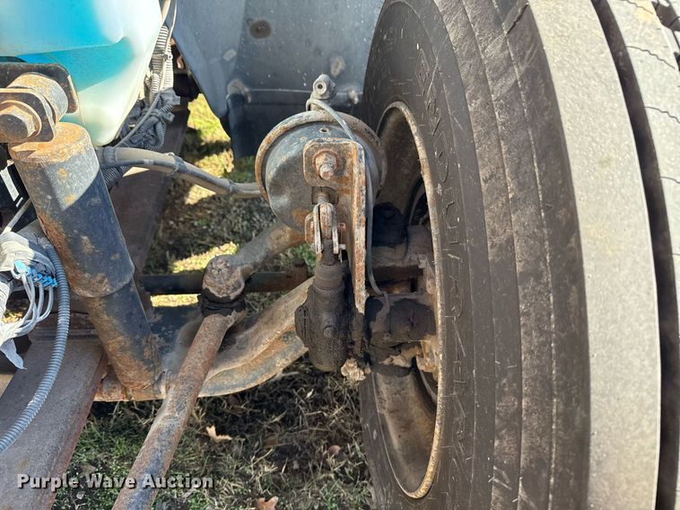 image for item EG7961 2009 International 4400 utility / service truck