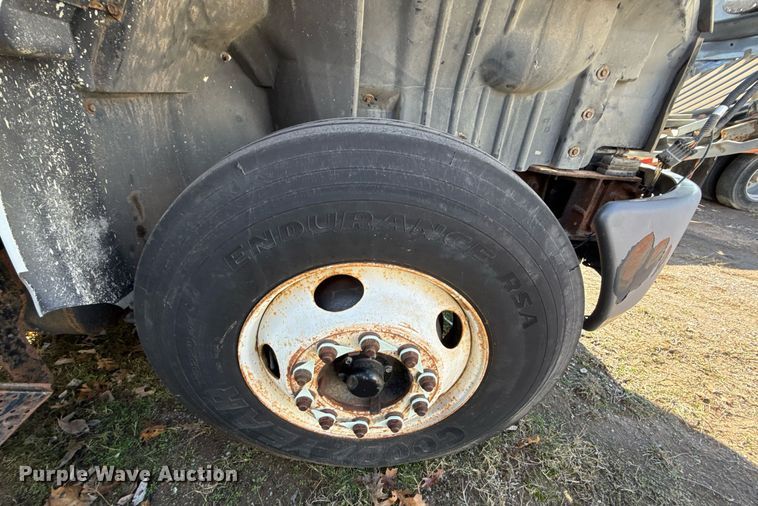 image for item EG7961 2009 International 4400 utility / service truck