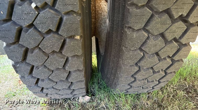 image for item EG7961 2009 International 4400 utility / service truck