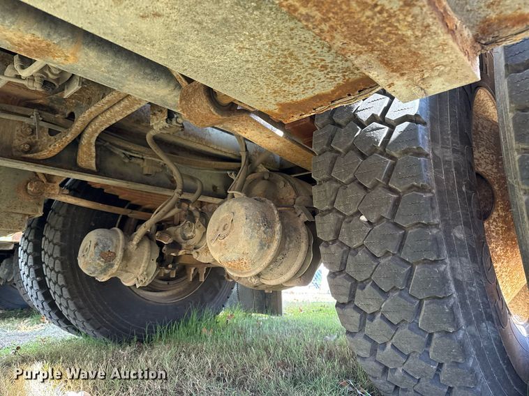 image for item EG7961 2009 International 4400 utility / service truck