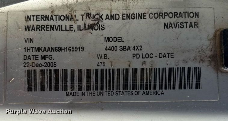 image for item EG7961 2009 International 4400 utility / service truck