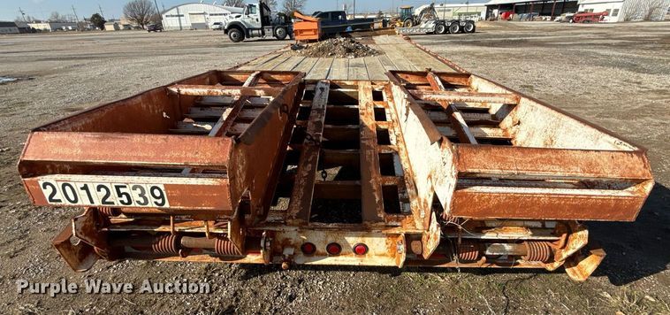 image for item EG7962 2012 Belshe BDT25 equipment trailer