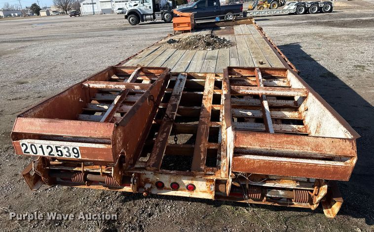 image for item EG7962 2012 Belshe BDT25 equipment trailer