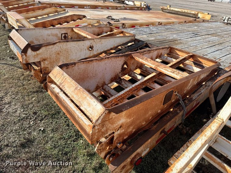 image for item EG7964 2012 Belshe BDT25 equipment trailer