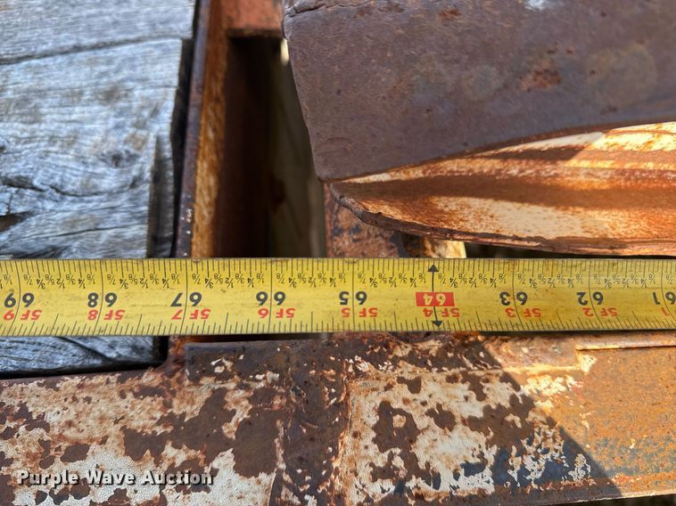 image for item EG7964 2012 Belshe BDT25 equipment trailer