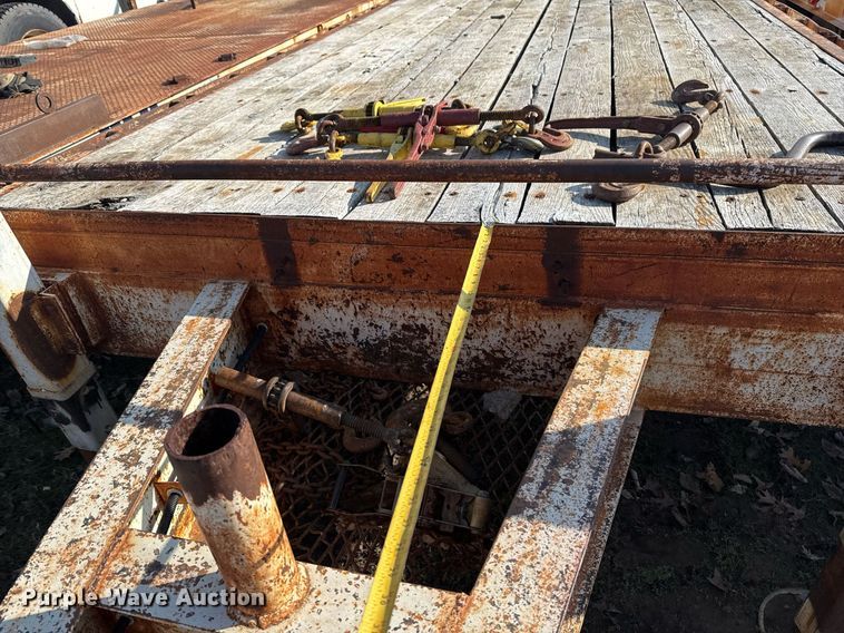 image for item EG7964 2012 Belshe BDT25 equipment trailer