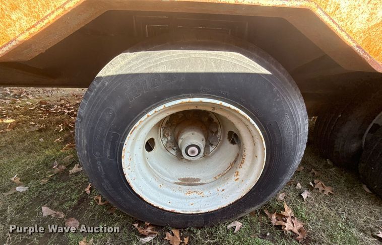 image for item EG7964 2012 Belshe BDT25 equipment trailer