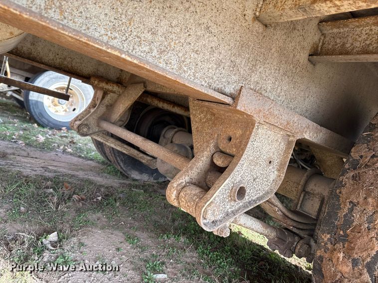 image for item EG7966 2013 Overbilt equipment trailer