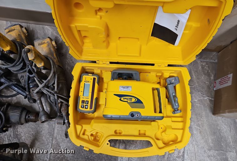 image for item EI8590 Tools