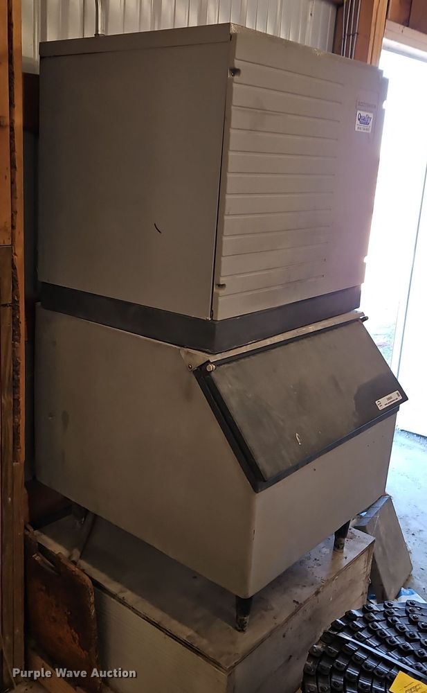 image for item EI8593 Scotsman ice machine