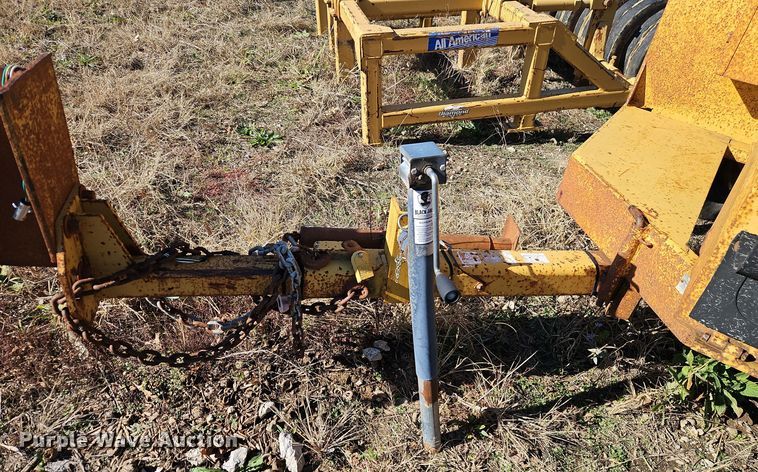 image for item EI8596 1994 Vermeer 1250BC wood chipper