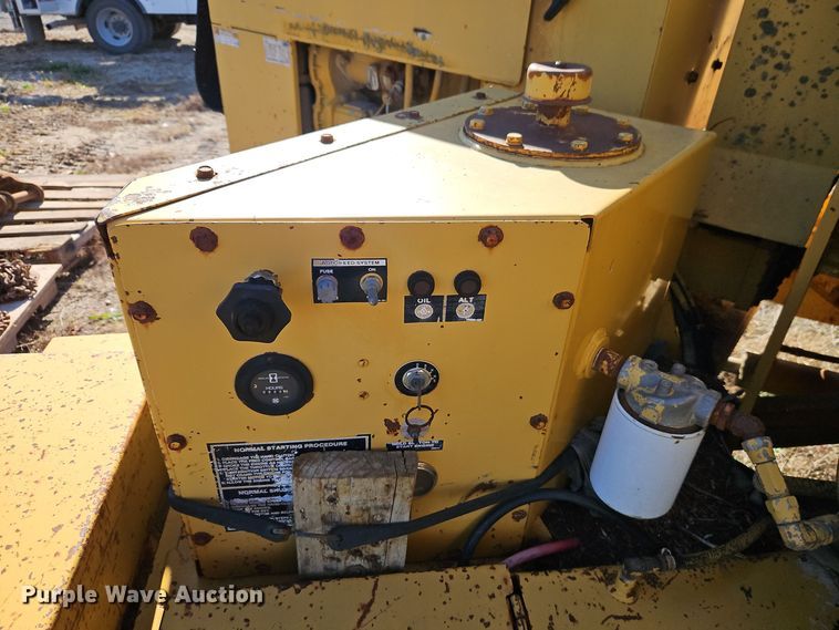 image for item EI8596 1994 Vermeer 1250BC wood chipper