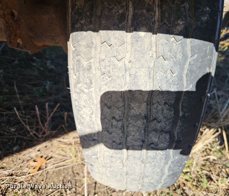 image for item EI8596 1994 Vermeer 1250BC wood chipper