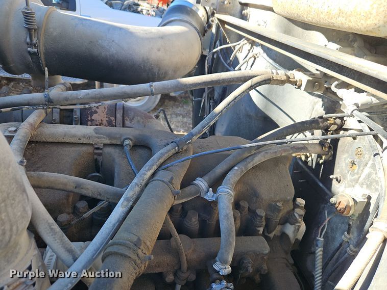 image for item EI8598 1988 Mack R688ST water truck