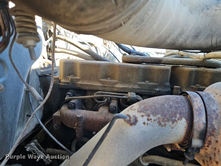 image for item EI8598 1988 Mack R688ST water truck