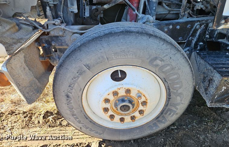 image for item EI8598 1988 Mack R688ST water truck