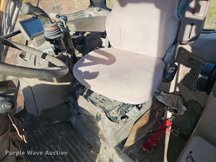 image for item EI8599 2013 John Deere 6115R MFWD tractor