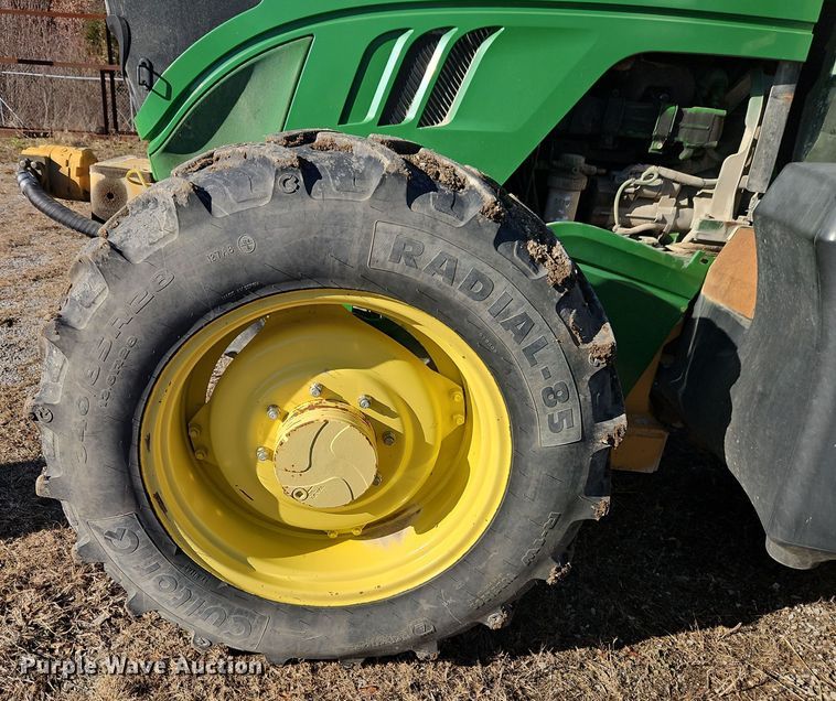 image for item EI8599 2013 John Deere 6115R MFWD tractor